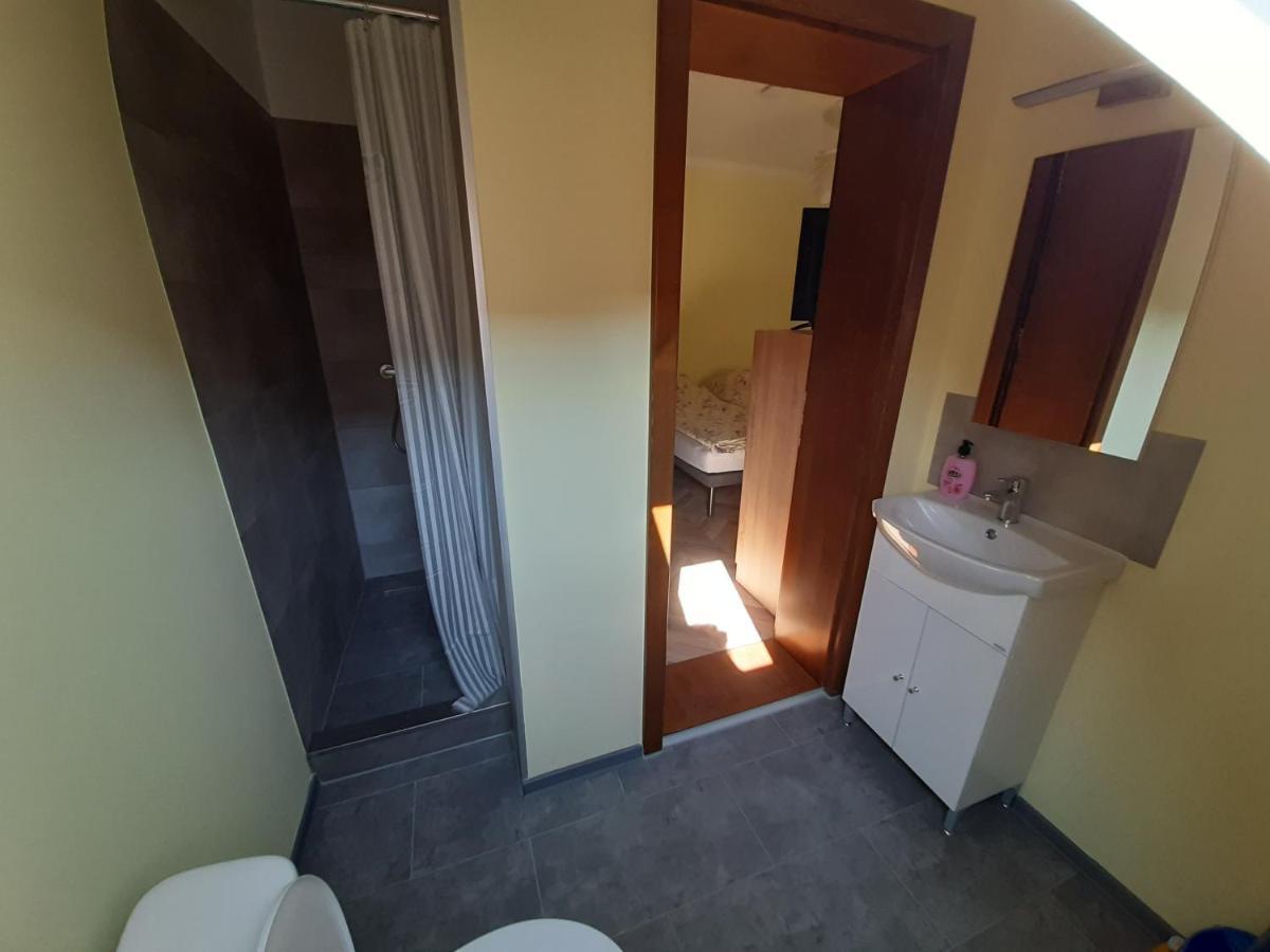 Gyopar Gyoengye Apartmanhaz Oroshaza Ngoại thất bức ảnh