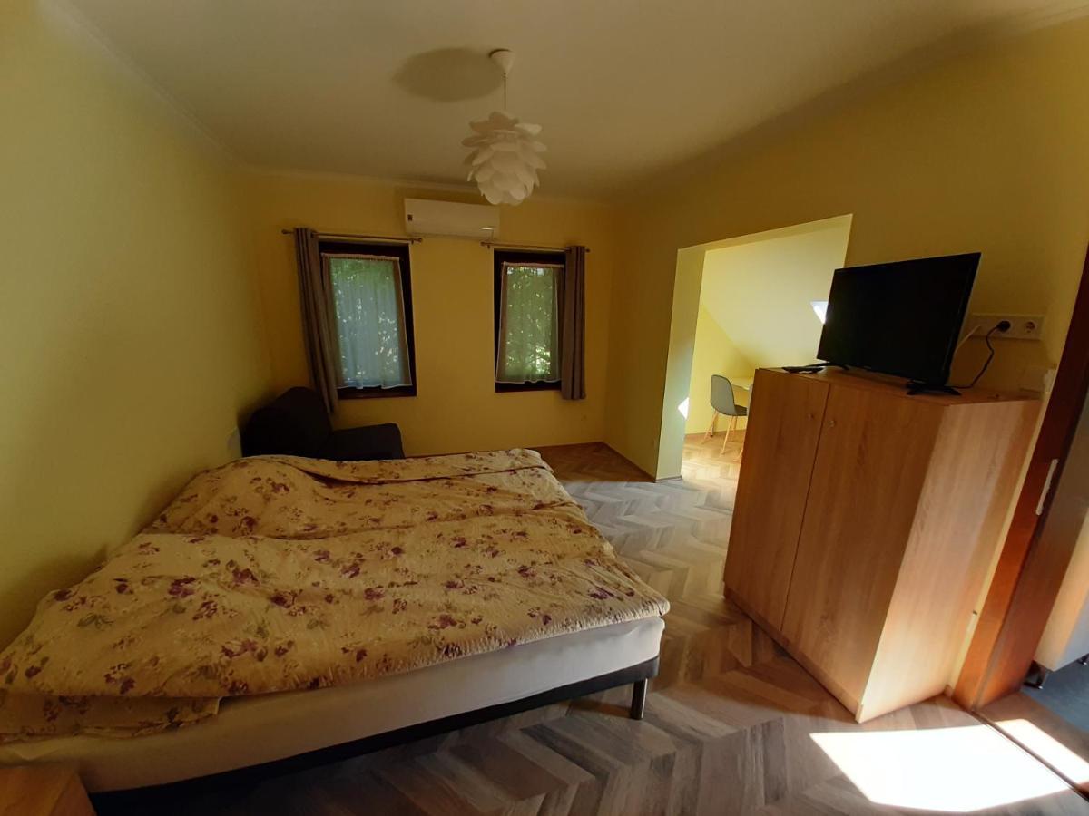 Gyopar Gyoengye Apartmanhaz Oroshaza Ngoại thất bức ảnh