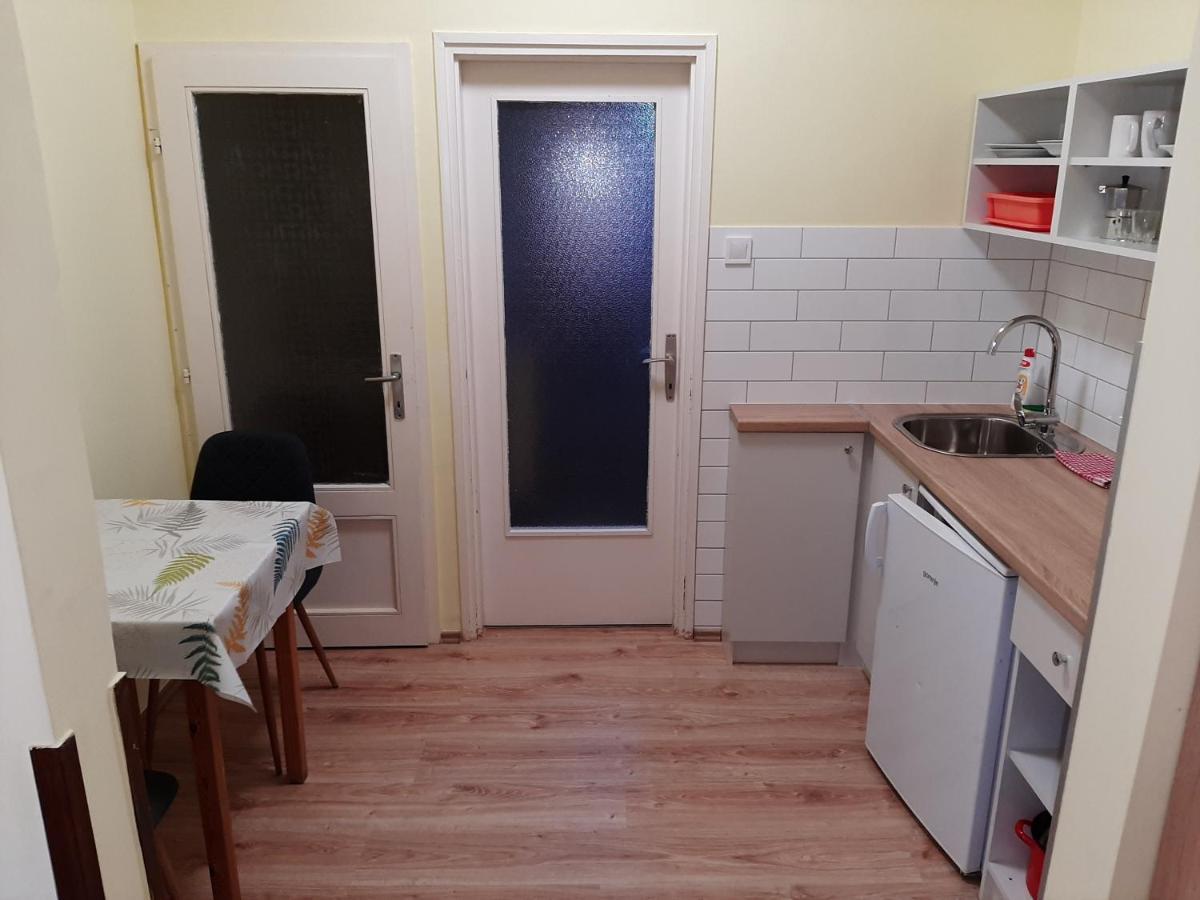 Gyopar Gyoengye Apartmanhaz Oroshaza Ngoại thất bức ảnh