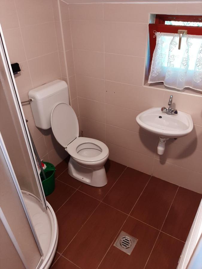 Gyopar Gyoengye Apartmanhaz Oroshaza Ngoại thất bức ảnh
