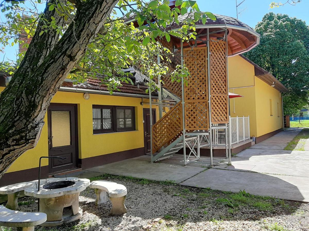 Gyopar Gyoengye Apartmanhaz Oroshaza Ngoại thất bức ảnh