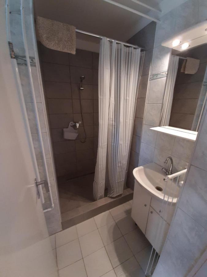 Gyopar Gyoengye Apartmanhaz Oroshaza Ngoại thất bức ảnh