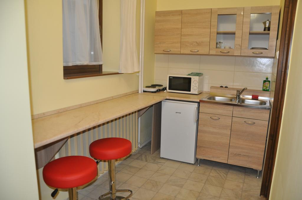 Gyopar Gyoengye Apartmanhaz Oroshaza Ngoại thất bức ảnh