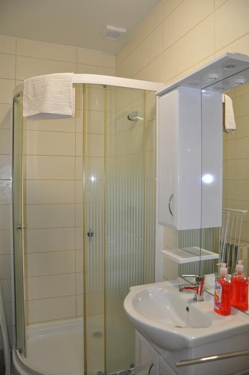 Gyopar Gyoengye Apartmanhaz Oroshaza Ngoại thất bức ảnh
